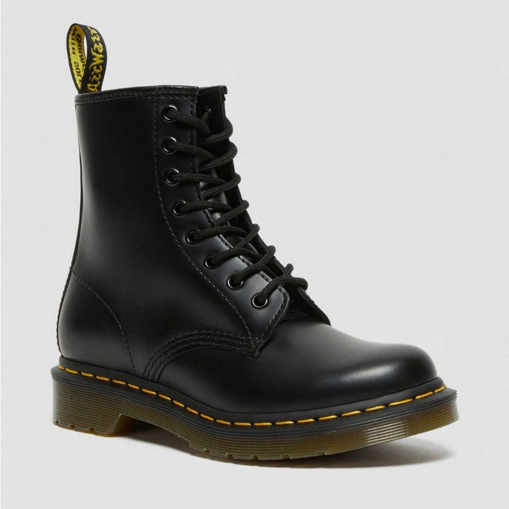 1460 WOMEN'S SMOOTH LEATHER LACE UP BOOTS